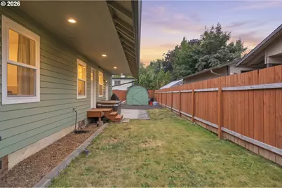 202 SE 3rd Ave, Battle Ground, WA 98604 - Photo 8