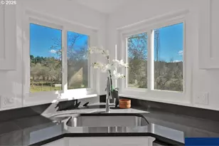 40904 Hwy 228, Sweet Home, OR 97386 - Photo 10