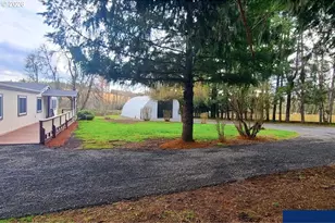 40904 Hwy 228, Sweet Home, OR 97386 - Photo 2