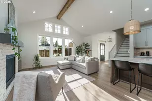 800 E 37th St, Vancouver, WA 98663 - Photo 16