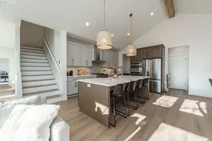 800 E 37th St, Vancouver, WA 98663 - Photo 18