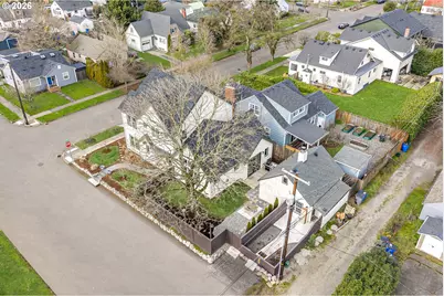 800 E 37th St, Vancouver, WA 98663 - Photo 4