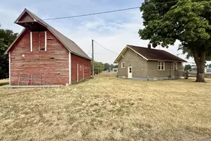 10208 N McAlister Rd, Island City, OR 97850 - Photo 18