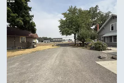 10208 N McAlister Rd, Island City, OR 97850 - Photo 8