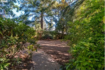 1355 SW Russ Ln, McMinnville, OR 97128 - Photo 6