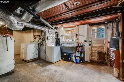 8936 SW 8th Ave, Portland, OR 97219 - Photo 26