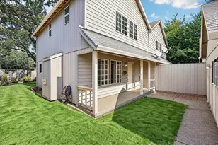19326 Silverfox Pkwy, Oregon City, OR 97045 - Photo 2