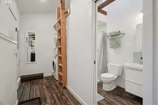 3286 NE Holman St, Portland, OR 97211 - Photo 38