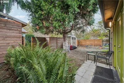 3286 NE Holman St, Portland, OR 97211 - Photo 42