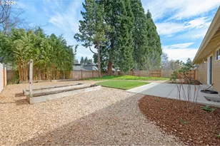 1153 Elizabeth St, Eugene, OR 97402 - Photo 40