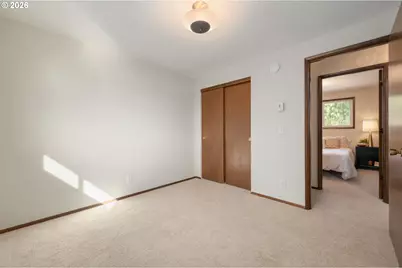 1153 Elizabeth St, Eugene, OR 97402 - Photo 30