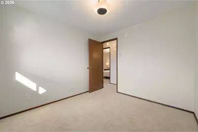 1153 Elizabeth St, Eugene, OR 97402 - Photo 32