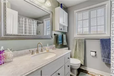 780 S Elm Ct, Canby, OR 97013 - Photo 18