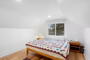 1310 NE 70th Ave, Portland, OR 97213 - Photo 12