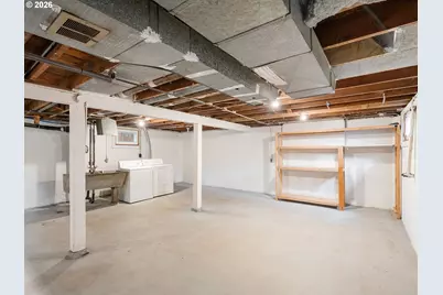 1310 NE 70th Ave, Portland, OR 97213 - Photo 20