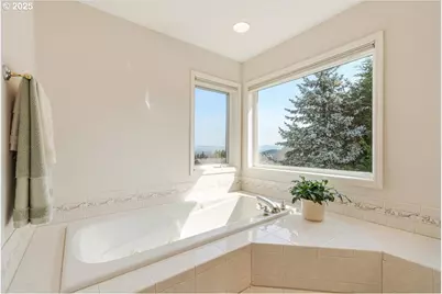 8336 SW 187th Ave, Beaverton, OR 97007 - Photo 32