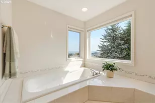 8336 SW 187th Ave, Beaverton, OR 97007 - Photo 32