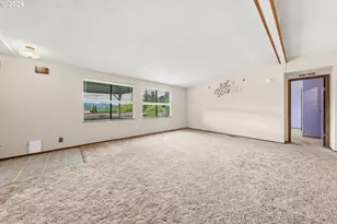 199 NW Cordelia Ct, Roseburg, OR 97471 - Photo 10