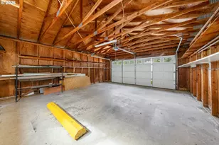 199 NW Cordelia Ct, Roseburg, OR 97471 - Photo 40