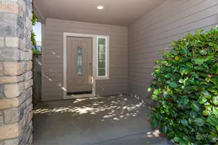 5529 King Arthur Ct, Eugene, OR 97402 - Photo 6