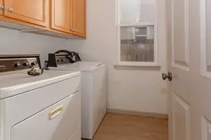 5529 King Arthur Ct, Eugene, OR 97402 - Photo 16