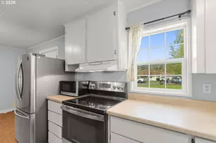 2946 E 1st Ave, Camas, WA 98607 - Photo 6