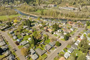 2946 E 1st Ave, Camas, WA 98607 - Photo 32