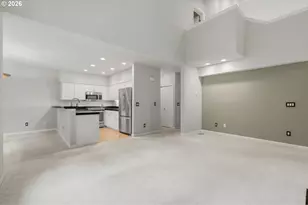 8 Summit Ridge Ct, Lake Oswego, OR 97035 - Photo 14