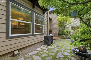 8 Summit Ridge Ct, Lake Oswego, OR 97035 - Photo 38