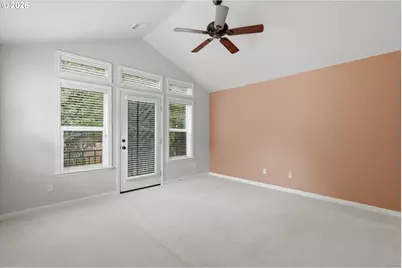 8 Summit Ridge Ct, Lake Oswego, OR 97035 - Photo 30