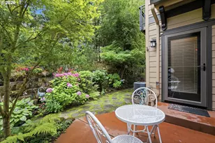 8 Summit Ridge Ct, Lake Oswego, OR 97035 - Photo 36
