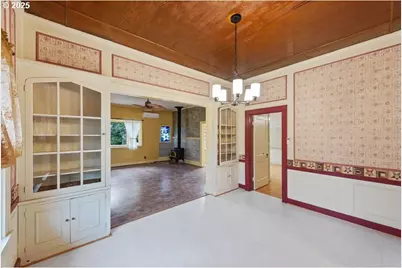 200 S Adams St, Coquille, OR 97423 - Photo 8