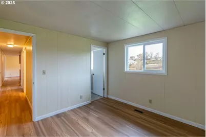 240 Blands Ln, Roseburg, OR 97471 - Photo 10