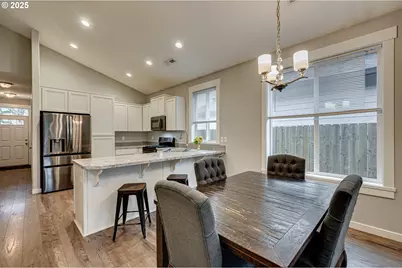 816 NE 11th Ct, Battle Ground, WA 98604 - Photo 4