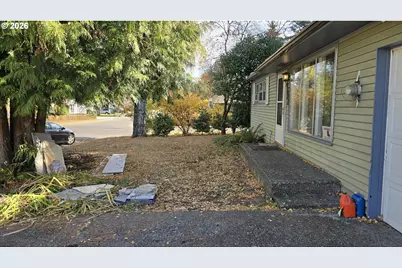 4688 SE Harrison St, Milwaukie, OR 97222 - Photo 4