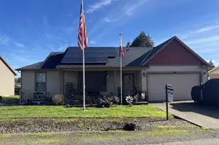 408 SW Oak St, Willamina, OR 97396 - Photo 1