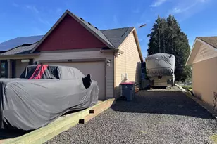 408 SW Oak St, Willamina, OR 97396 - Photo 2