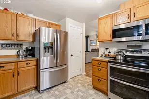 210 Great Northern Rd, Kalama, WA 98625 - Photo 10