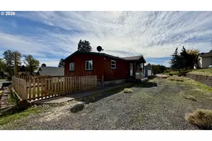 445 7th St, Fossil, OR 97830 - Photo 22