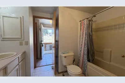 445 7th St, Fossil, OR 97830 - Photo 10