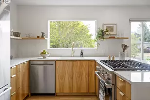 6345 NE 35th Pl, Portland, OR 97211 - Photo 6