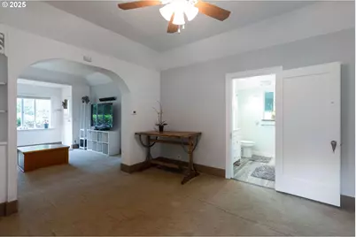 9224 SW 26th Ave, Portland, OR 97219 - Photo 12