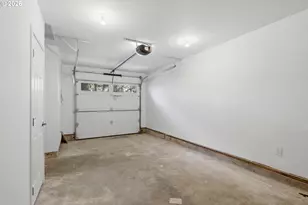 18640 SE Yamhill Cir, Portland, OR 97233 - Photo 24