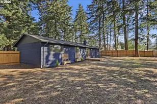 18640 SE Yamhill Cir, Portland, OR 97233 - Photo 28