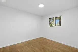 18640 SE Yamhill Cir, Portland, OR 97233 - Photo 20