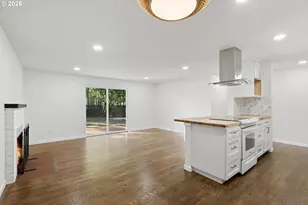 18640 SE Yamhill Cir, Portland, OR 97233 - Photo 8