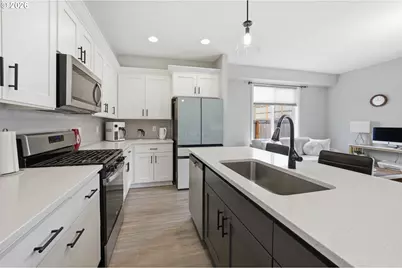 165 W Barbaras Way, Newberg, OR 97132 - Photo 6