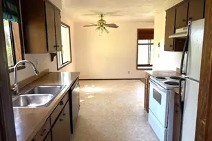 616 S 71st St, Springfield, OR 97478 - Photo 6