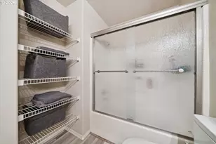 20624 Noble Ln, West Linn, OR 97068 - Photo 40