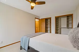 954 S A St, Washougal, WA 98671 - Photo 28